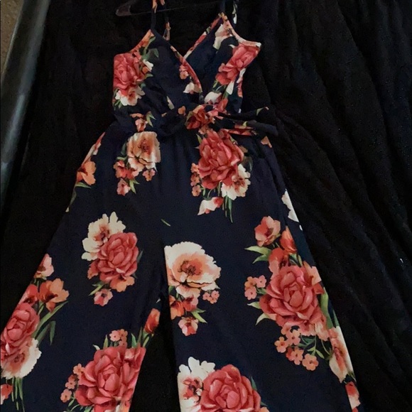 Pants - Floral jumpsuit